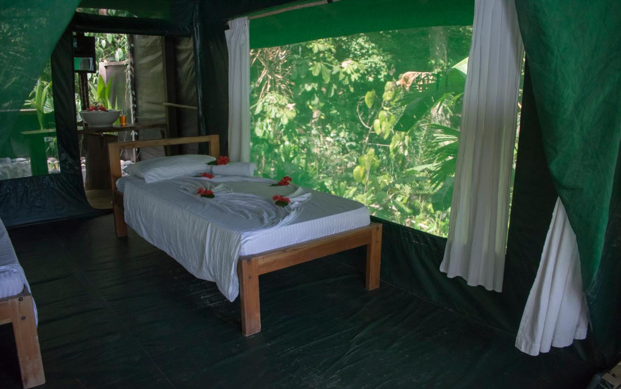 La Leona Eco Lodge Carate Exterior foto